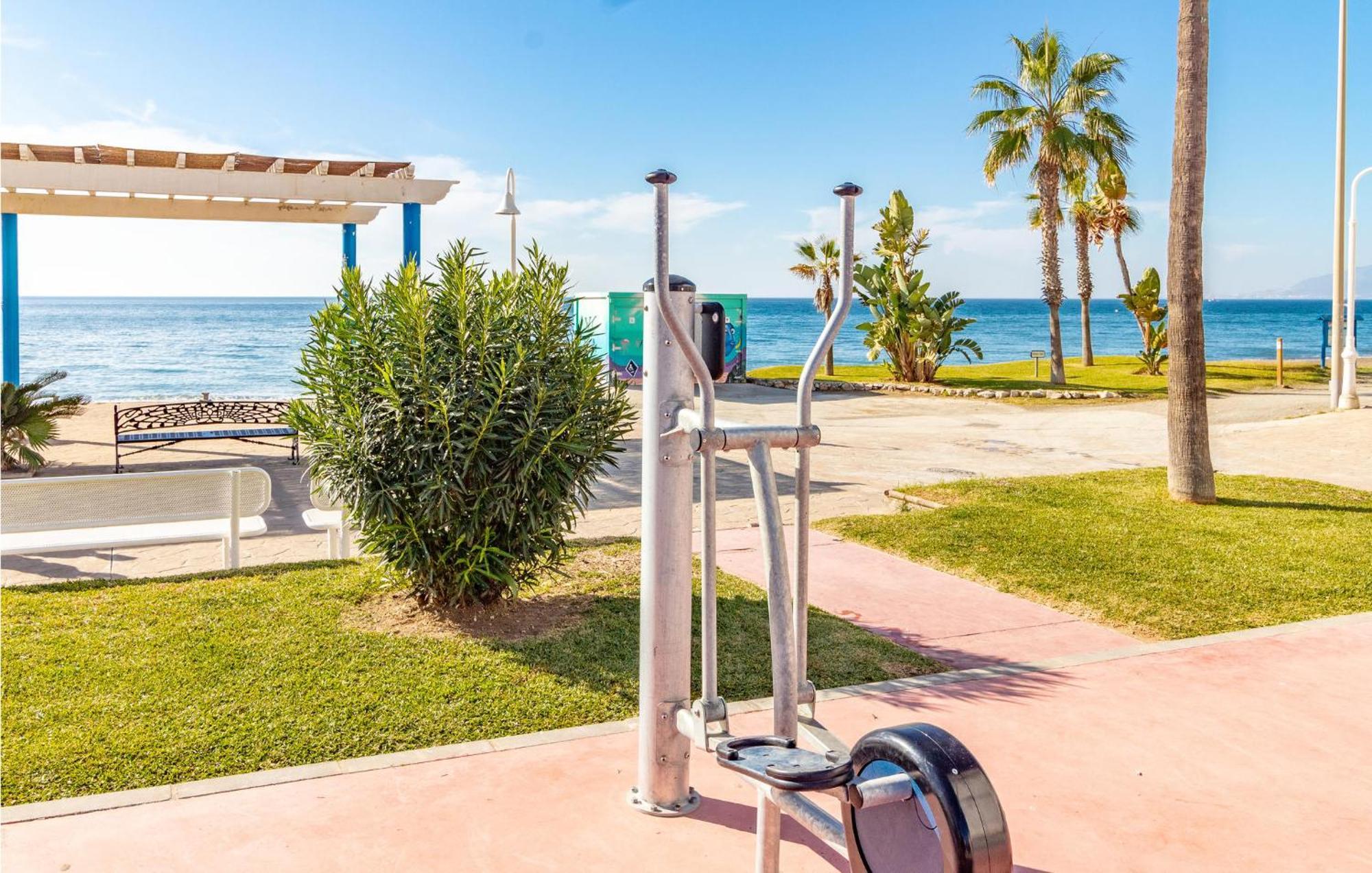 Awesome Home In Cala Del Moral With Kitchen La Cala Del Moral Extérieur photo